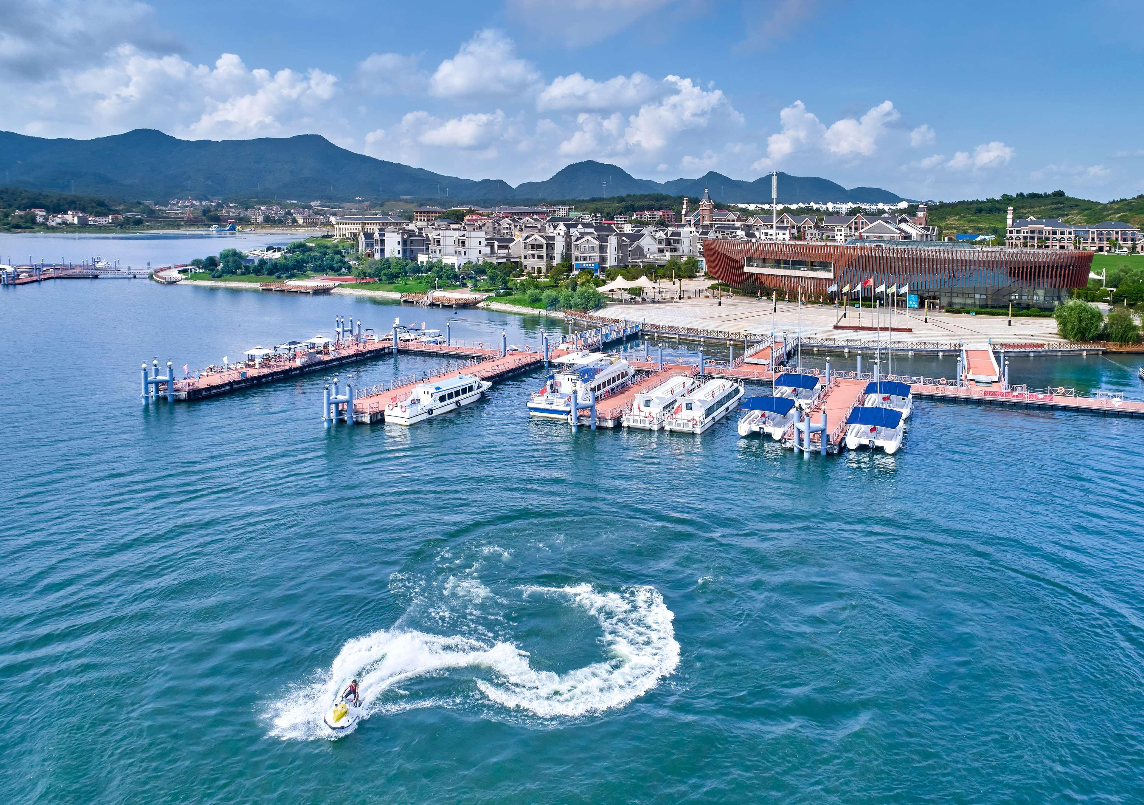 Lushan West Sea Resort, Curio Collection By Hilton Jiujiang  Dış mekan fotoğraf