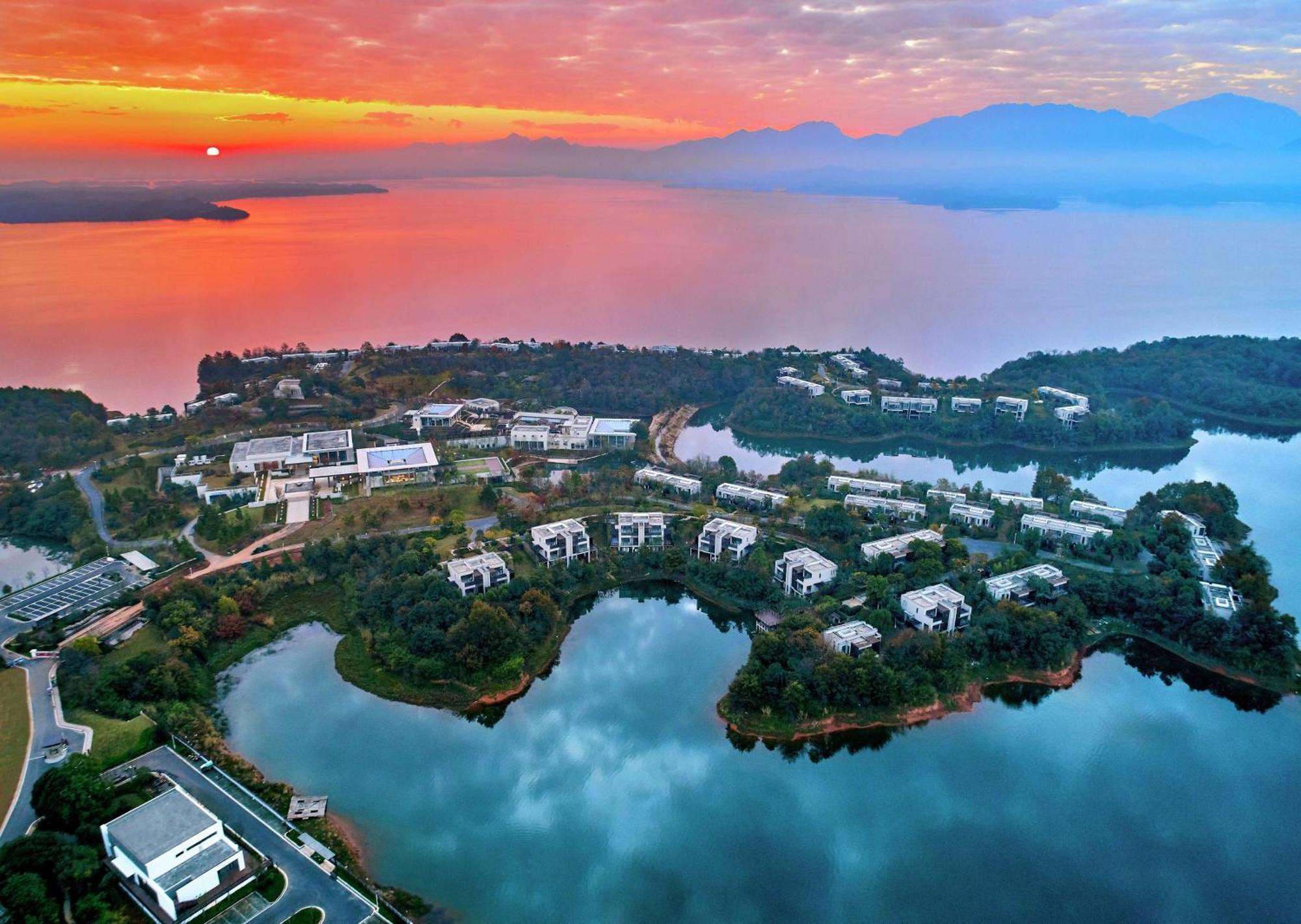 Lushan West Sea Resort, Curio Collection By Hilton Jiujiang  Dış mekan fotoğraf